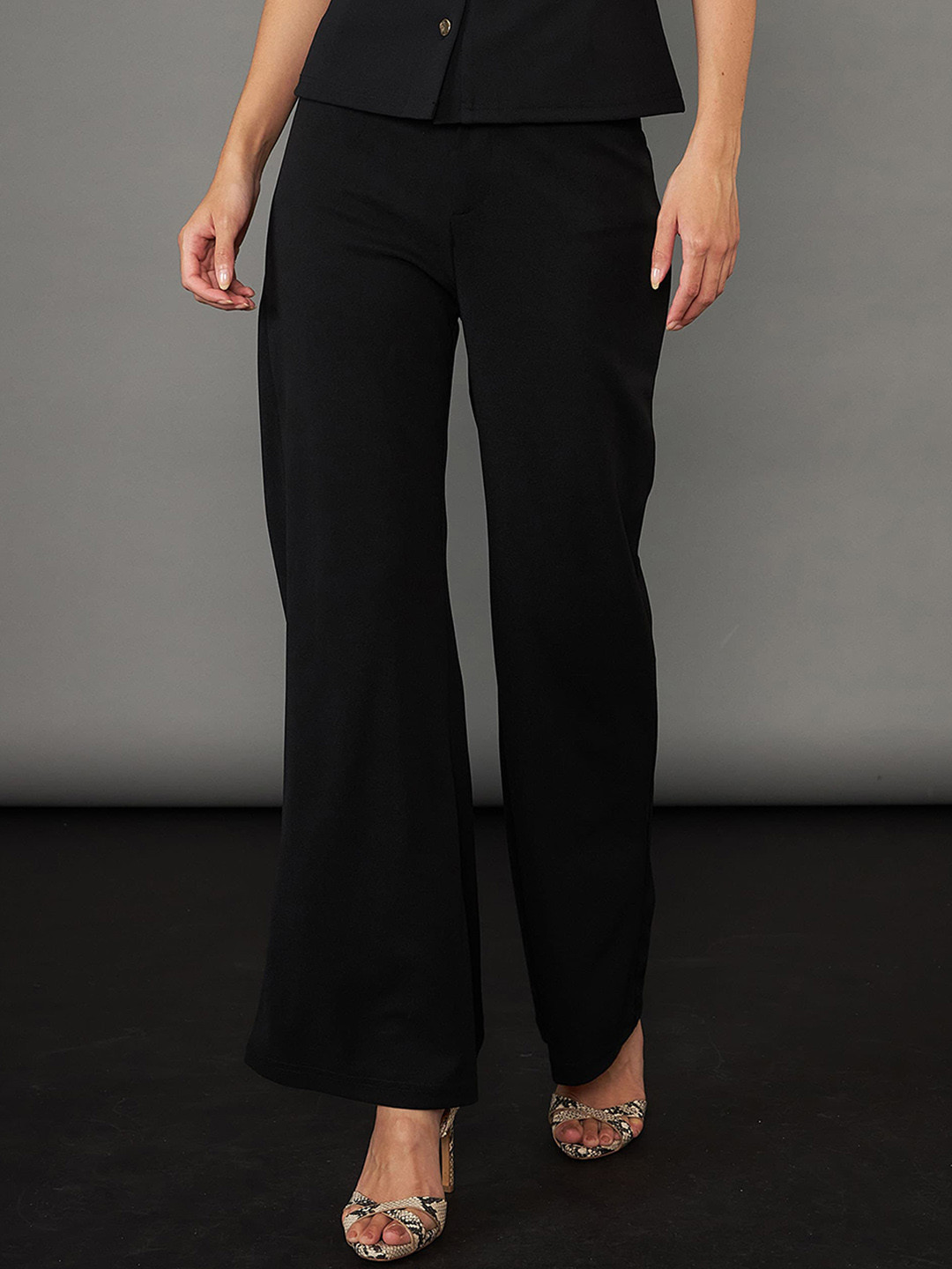 SASSAFRAS worklyf Women High-Rise Regular Fit Trousers