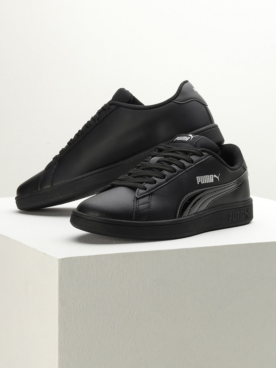 Puma Women Whizzlite Sneakers