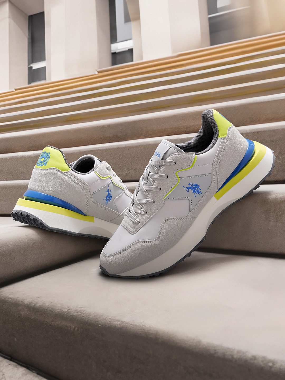 U.S. Polo Assn. Men Wren Retro Joggers Sneakers