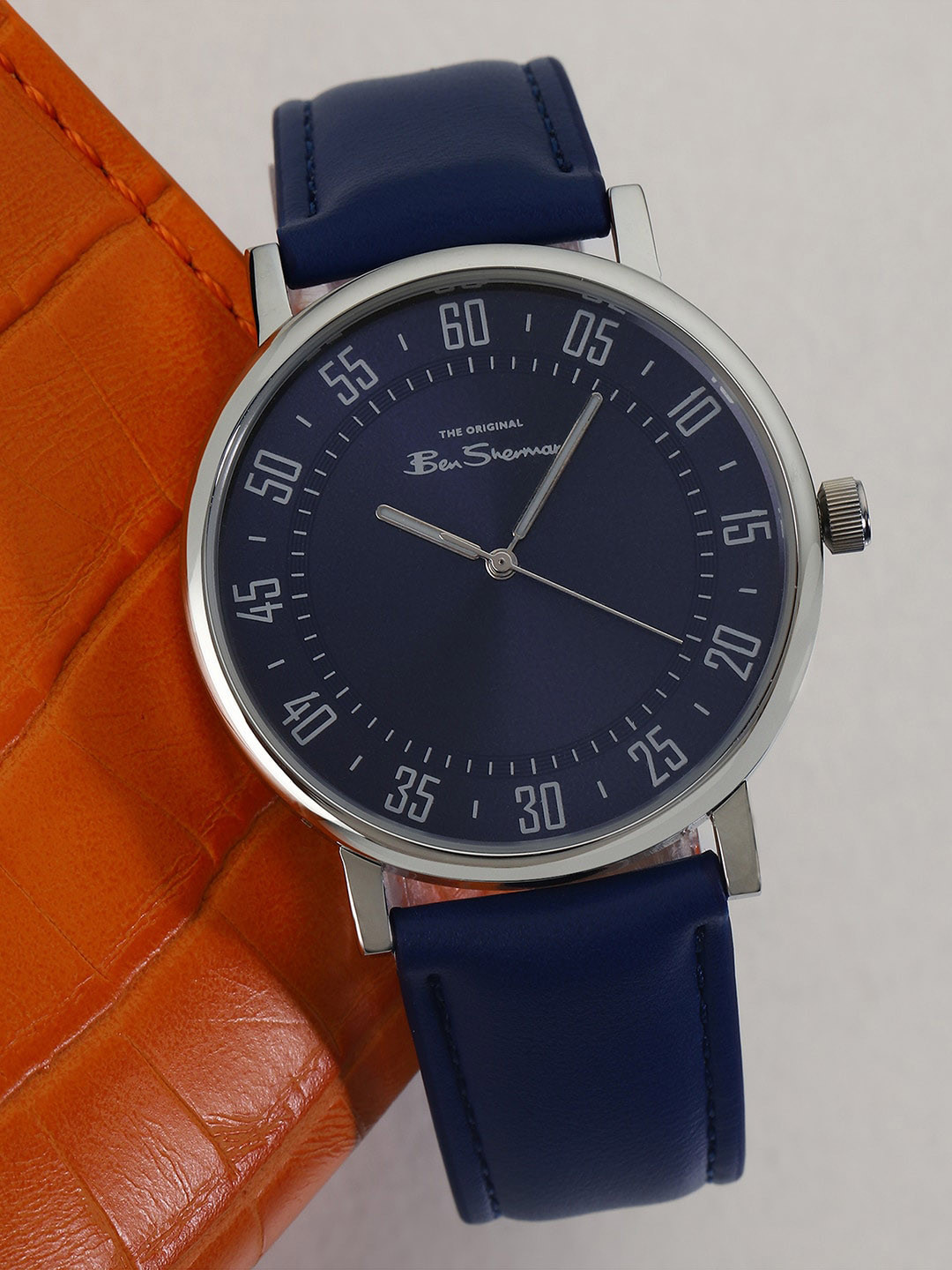 BEN SHERMAN Men Blue Dial & Leather Straps Analogue Watch BS093U