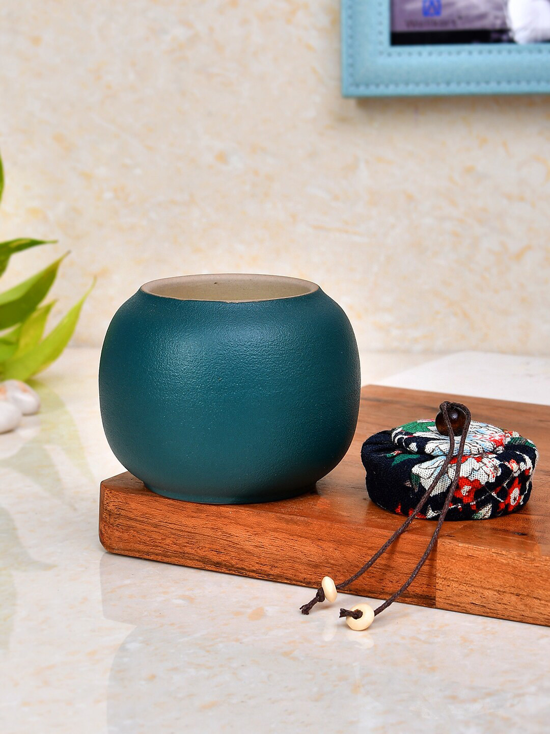 TAYHAA Teal Midnight Elegance Aromatherapy & Lid Scented Solid Round Regular Jar Candles