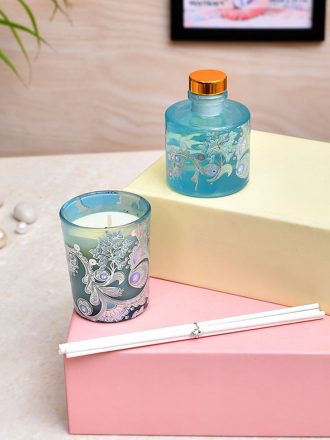 TAYHAA Blue 3 Pieces Golden Aura Scented Candle With Fragrance & Reeds