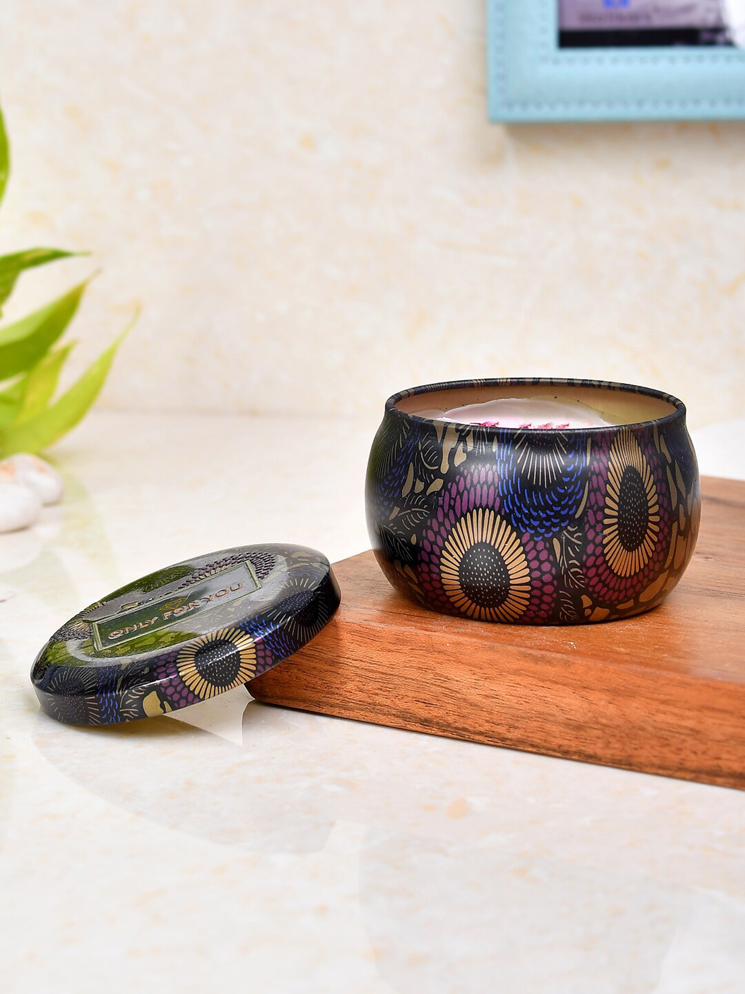 TAYHAA Petite Serenity Essential with Lid Ethnic Motifs Geometric Regular Jar Candles