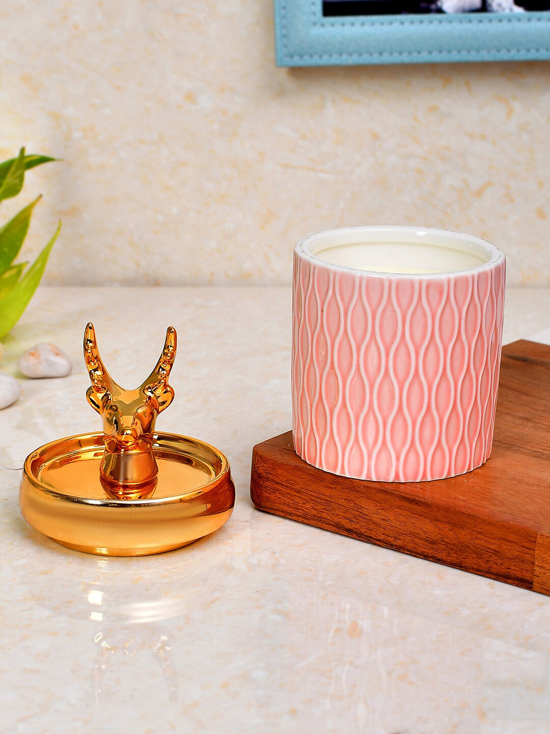 TAYHAA Textured Cylindrical Mindful Melodies with Lid Solid Round Regular Jar Candles