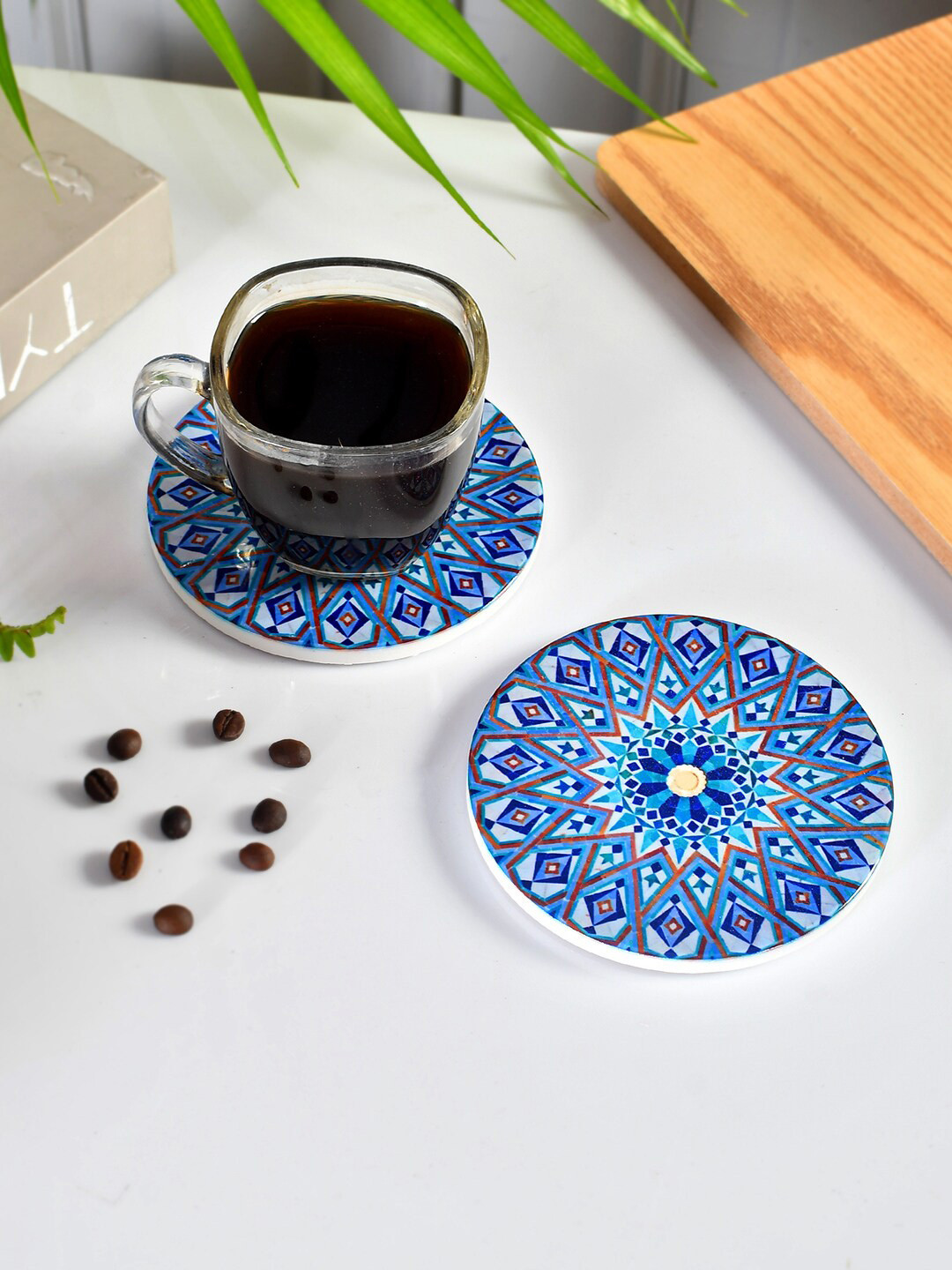 TAYHAA Blue and Brown 2 Pieces Geometric Printed Circular Ceramic Coasters
