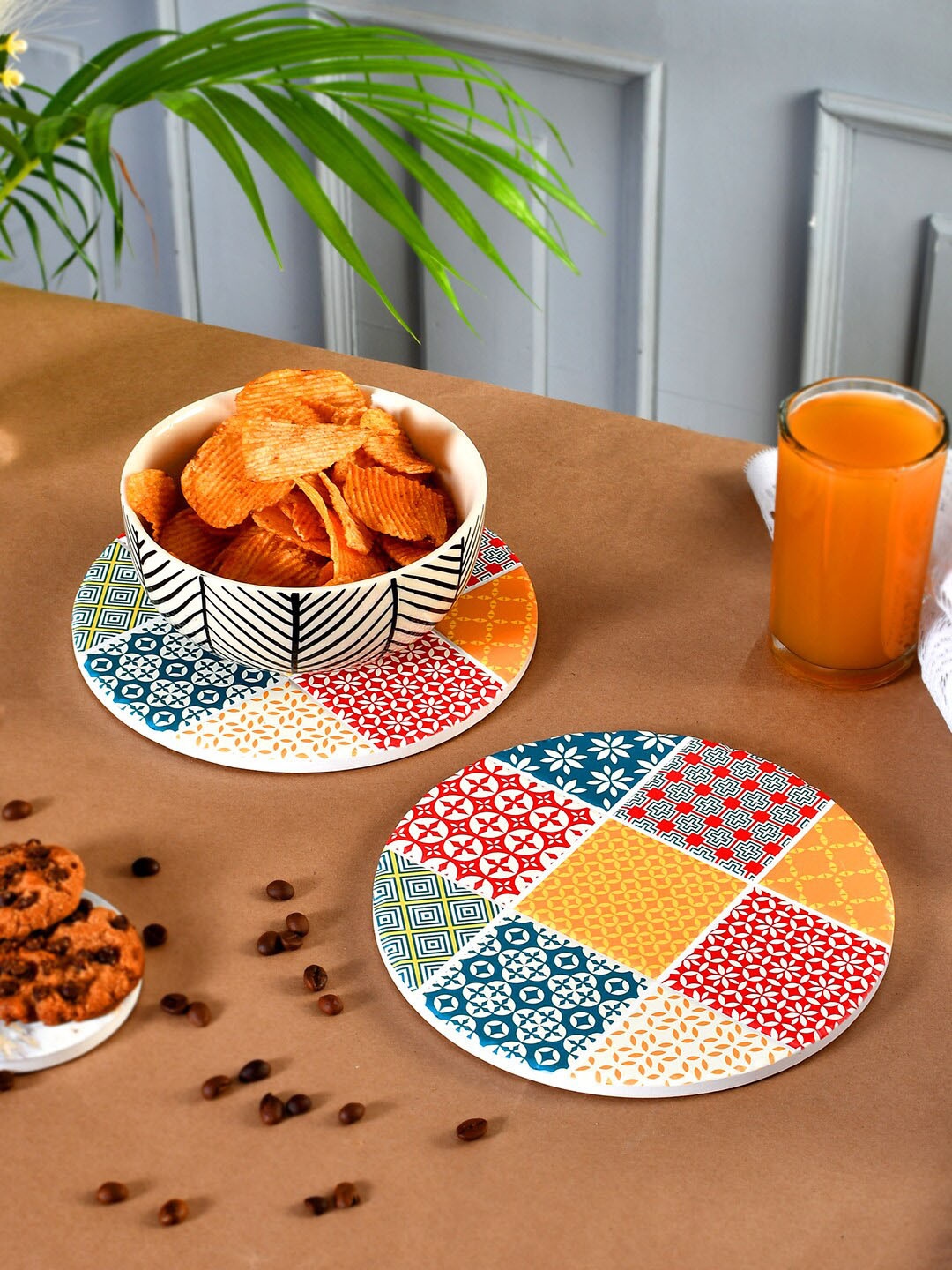 TAYHAA  Blue & Red 2 Pieces Floral Printed Round Marble Coasters