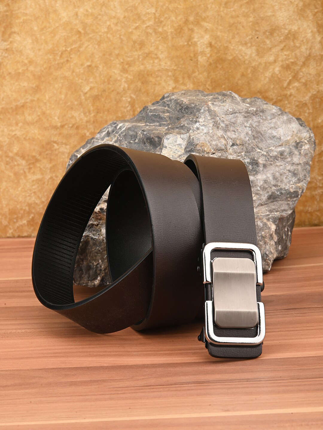 BuckleUp Men Textured Wide Belt