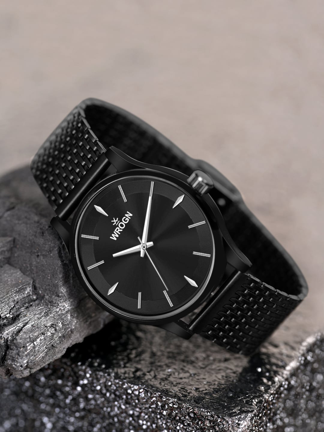 WROGN Men Round Shape Stainless Steel Water Resistant Analogue Watch HOBWRG0431