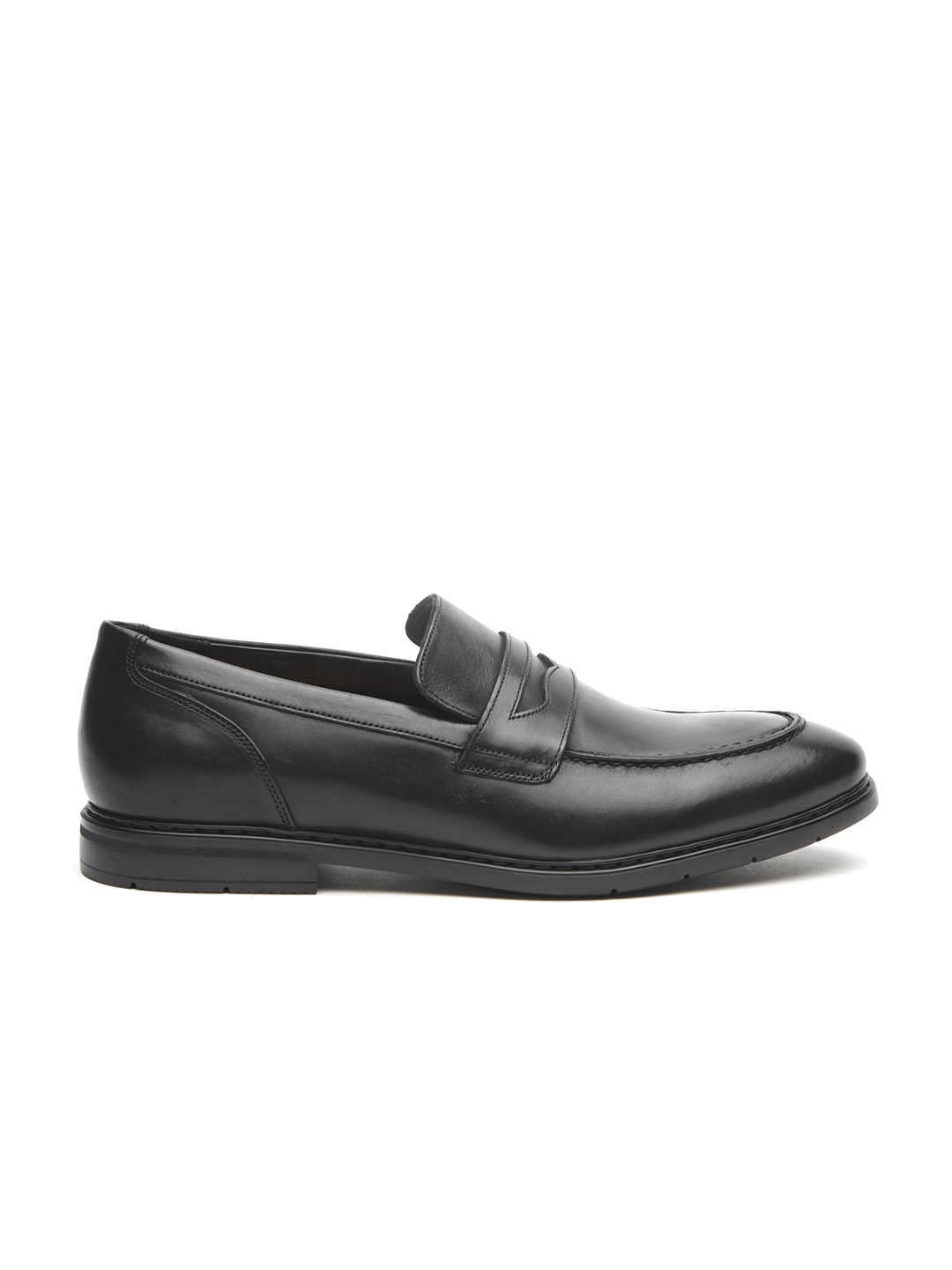 Buy Clarks Black Leather Loafers - Formal Shoes for 2580915 | Myntra