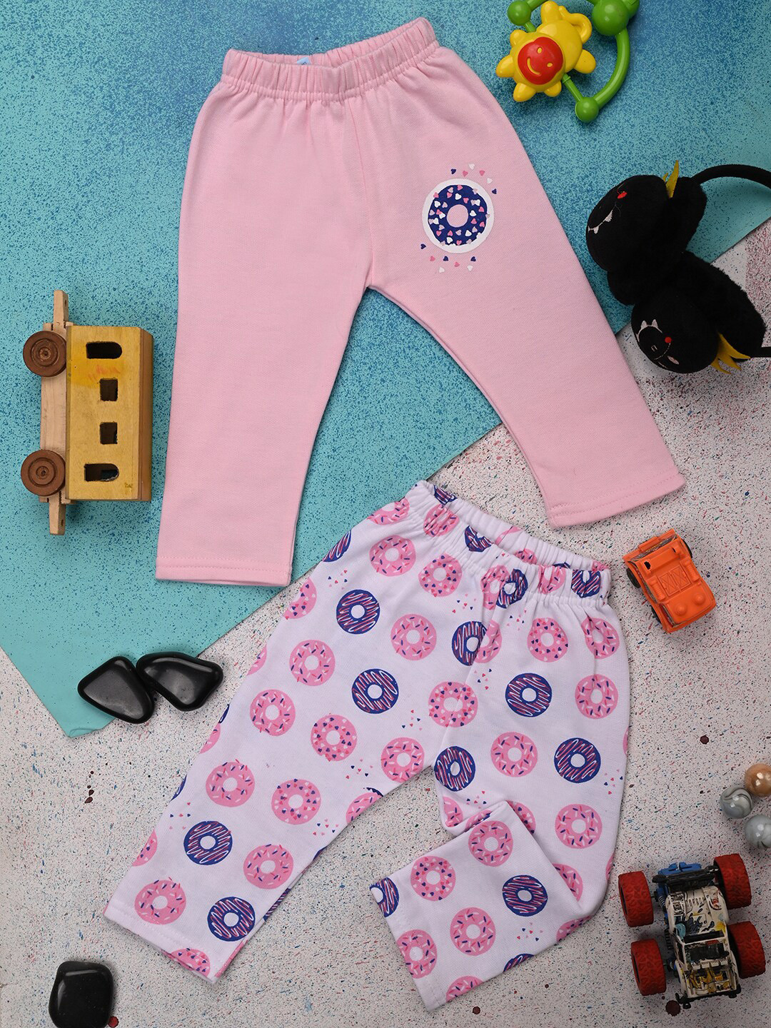 V-Mart Infant Boys Pack Of 2 Mid-Rise Printed Fleece Pyjama