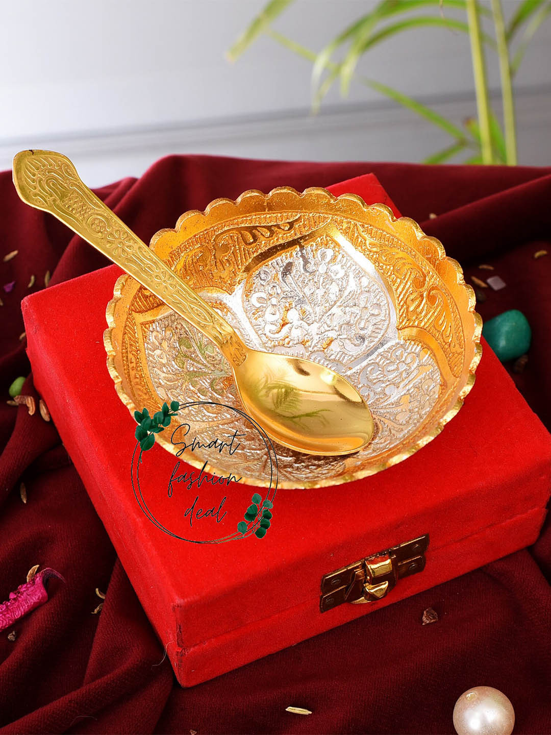 COOPTIC Gold Toned 2 Pieces Bunda Bowl and Spoon with Red Velvet Box