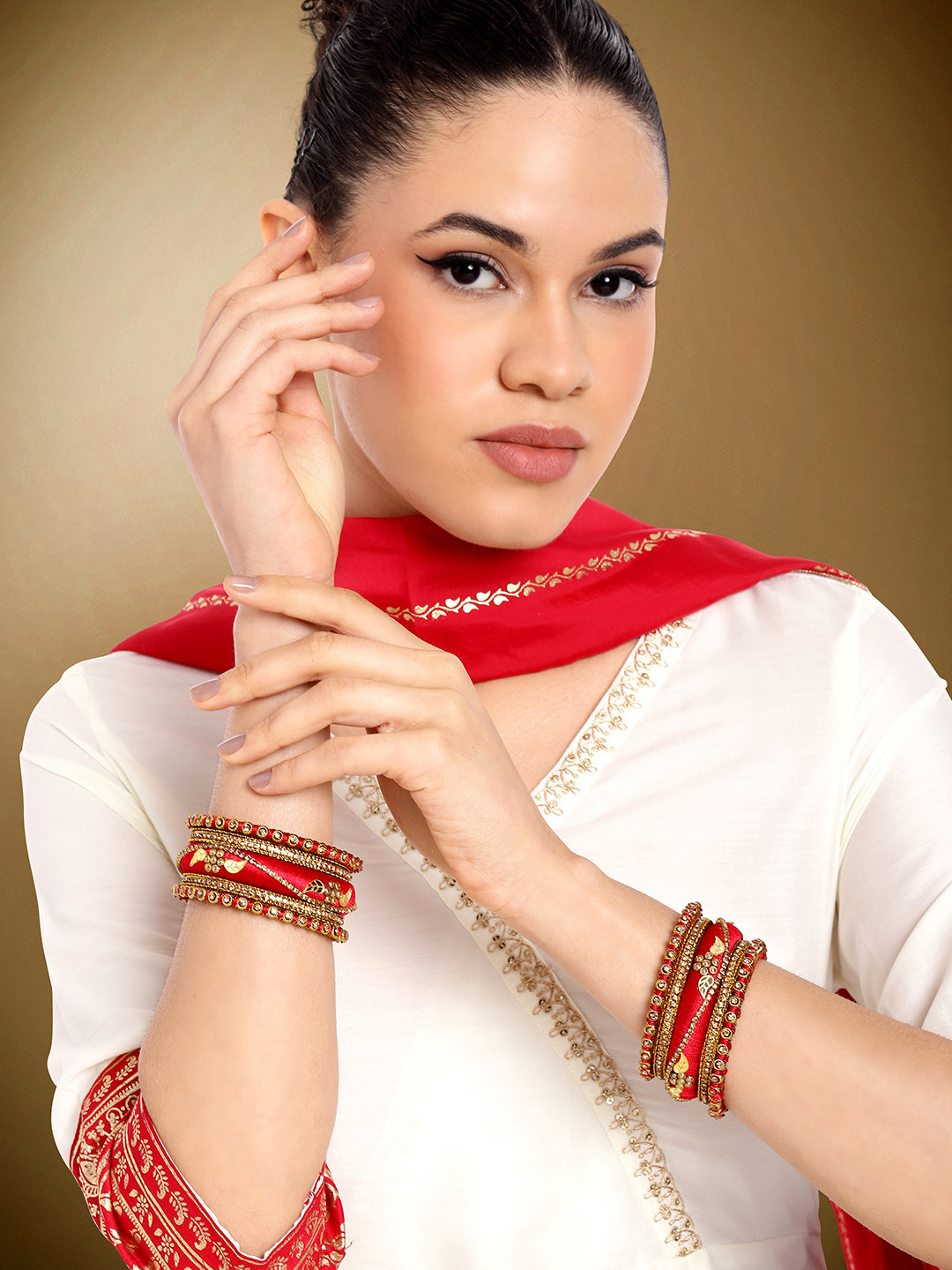 Peora 10-Piece Gold-Plated Silk Thread & Stone-Studded Bangles