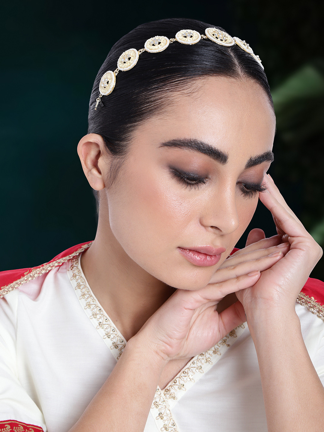 Peora Gold-Plated Kundan-Studded Sheeshphool Head Jewellery