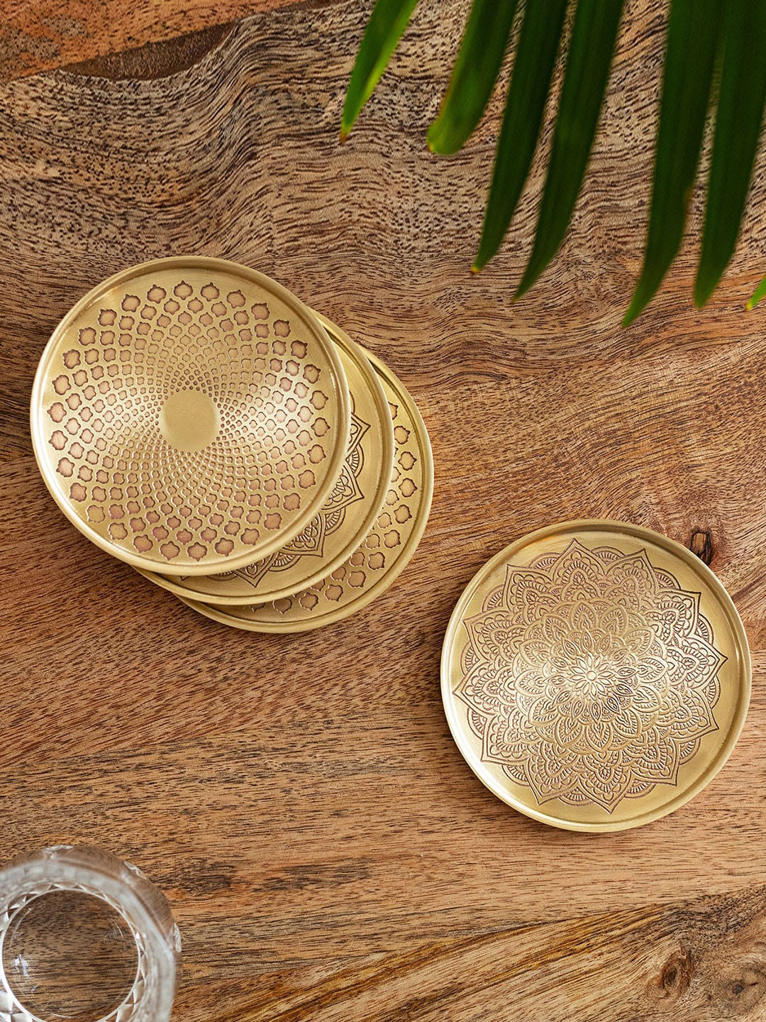 ExclusiveLane Gold Toned 4 pieces Mughal Mandala Etched Round Brass Coasters