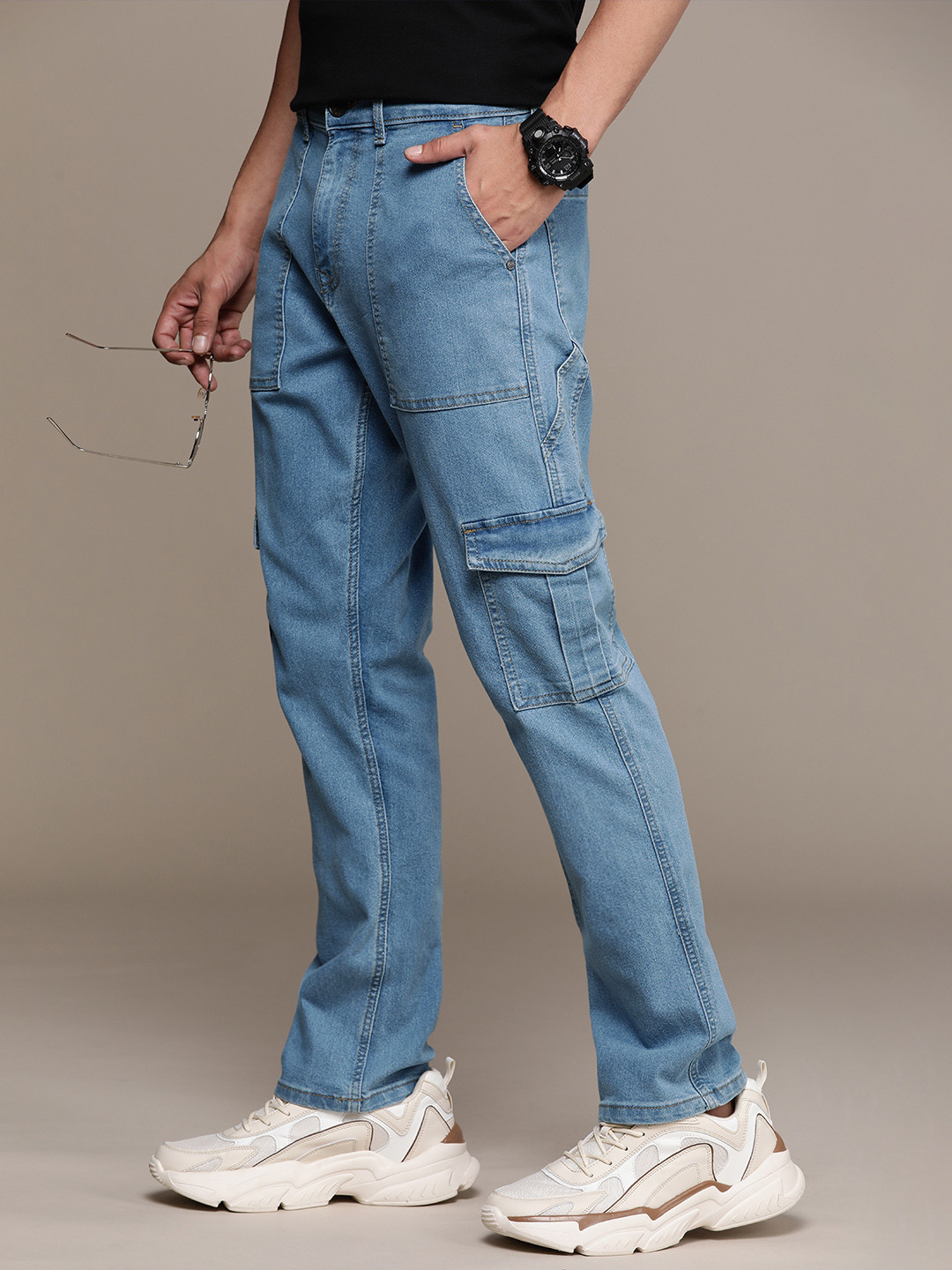 WROGN Men Light Fade Cargo Fit Stretchable Jeans