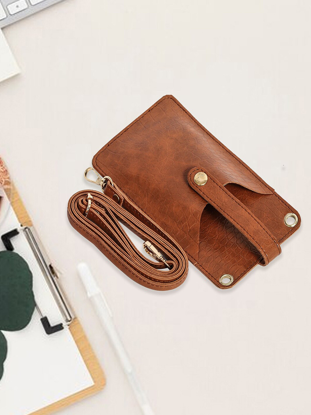 Bagsy Malone Stylish Mobile Pouch With Sling