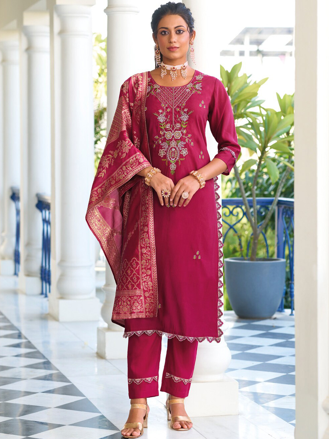 VredeVogel Women Pink Embroidered Regular Kurta with Trousers & With Dupatta