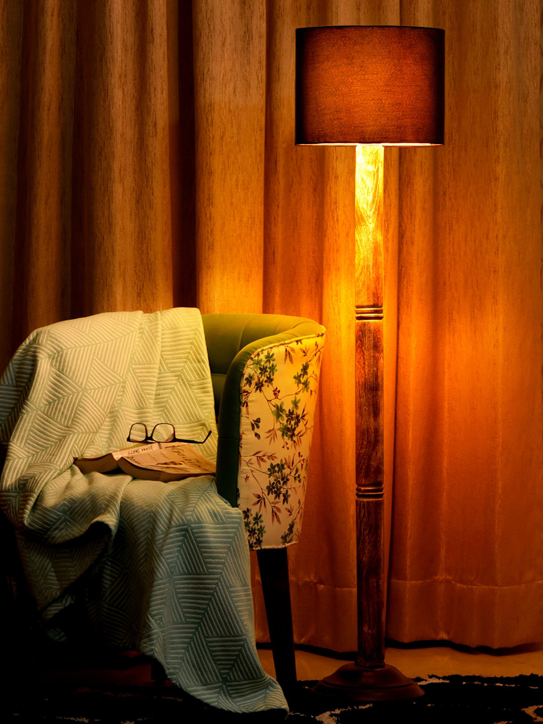 green girgit Brown Textured Cylindrical Shape Floor Lamp With Shade