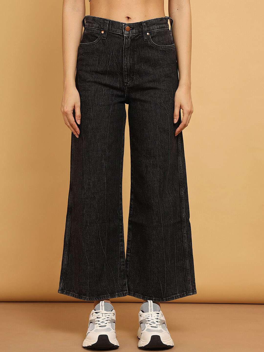 Wrangler Women Wide Leg High-Rise Clean Look Stretchable Flared Fit Cotton Jeans