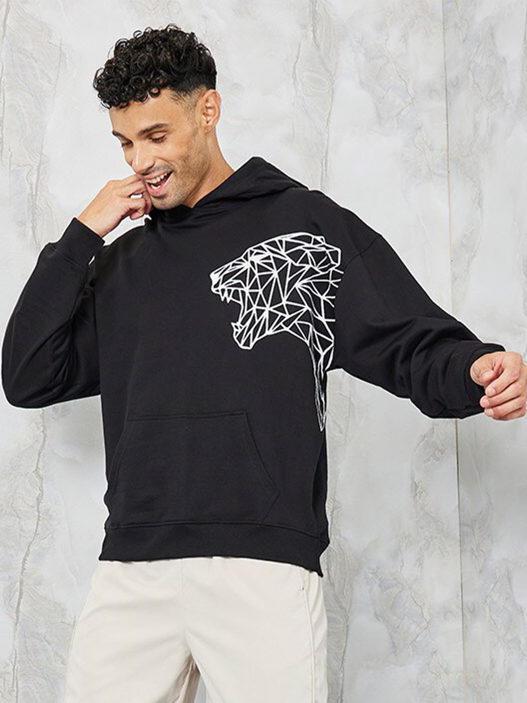 Styli Black Tiger Placement Print Oversized Fleece Hoodie