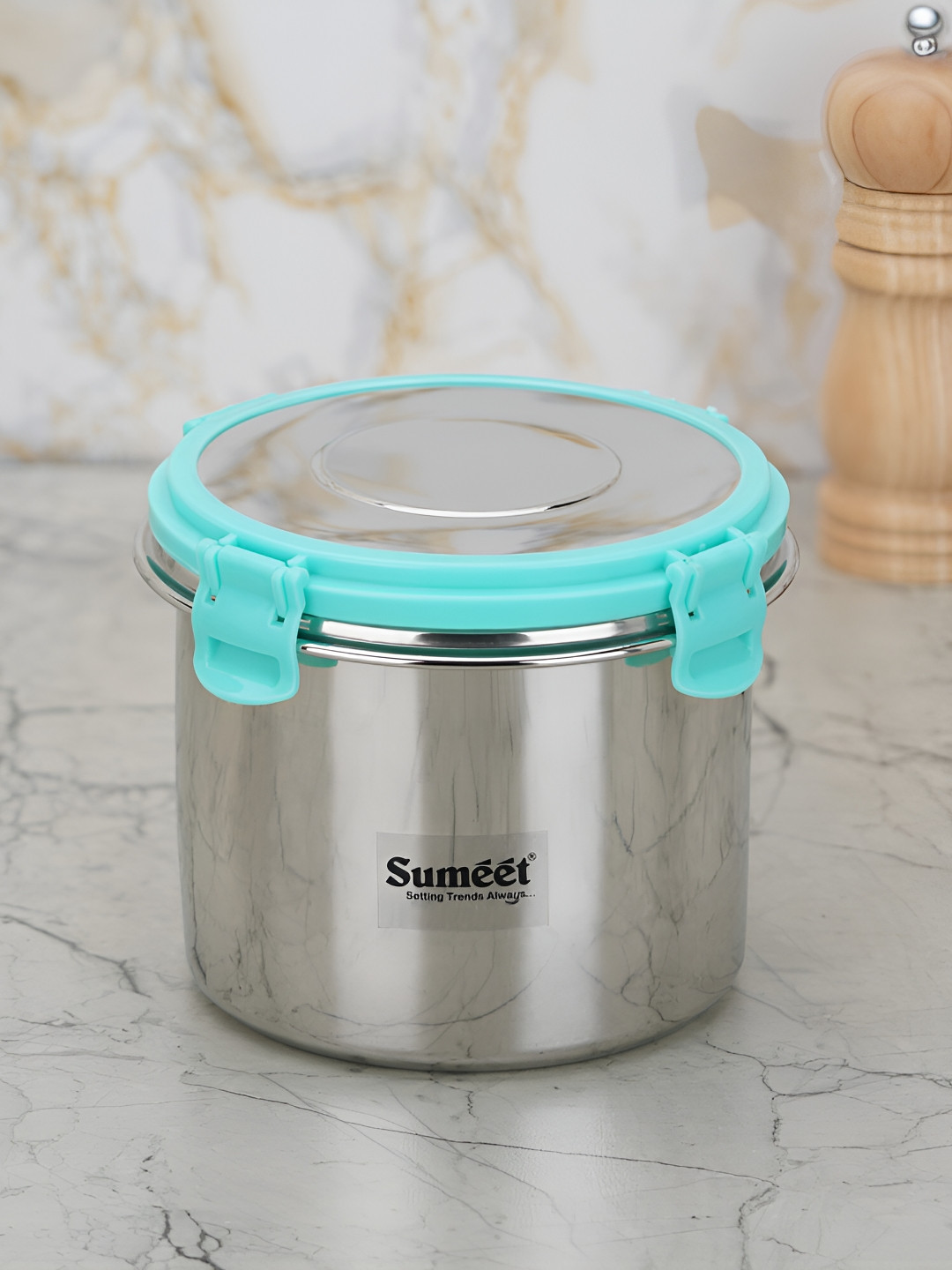 Sumeet Steelexo Silver Stainless Steel Air Tight Clip-On Graduated Container-1.1L