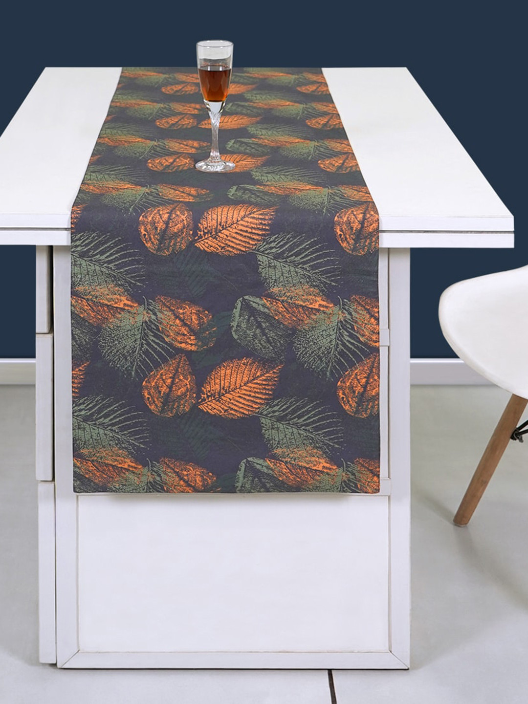 Ode & Cleo Grey & Orange Solid Printed Cotton Table Runner