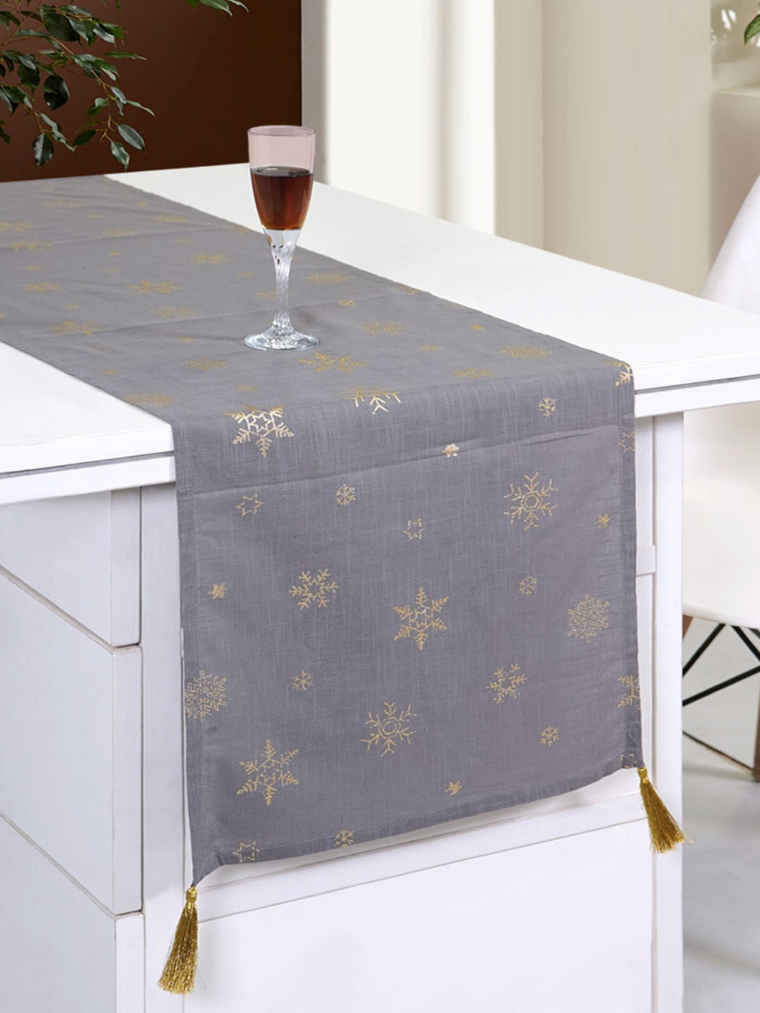 Ode & Cleo  Grey and Gold Printed Rectangular Cotton Blend Table Runners