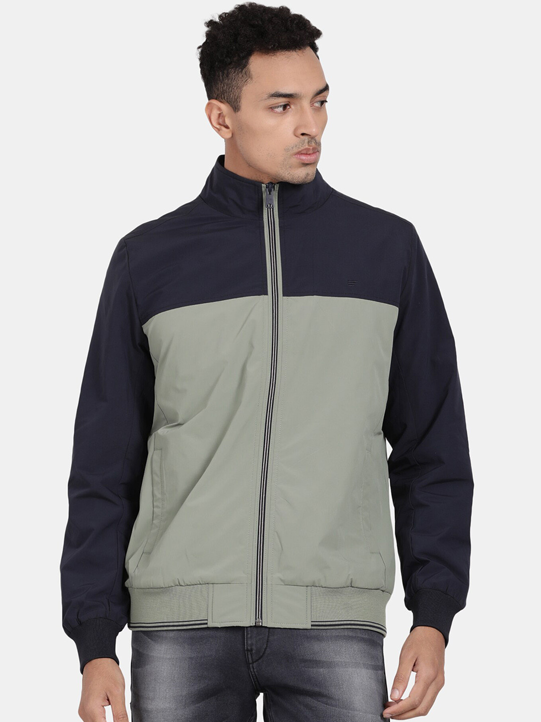 t-base Lightweight Open Front Jakcet