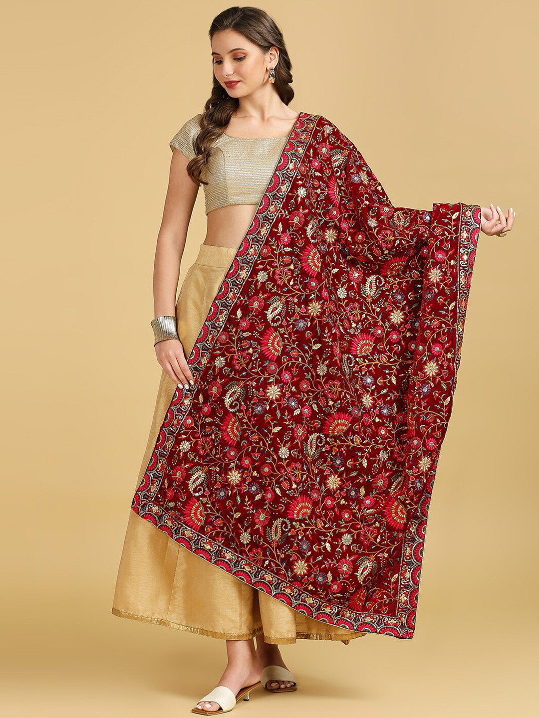 Dupatta Bazaar Floral Embroidered Zardozi Velvet Dupatta