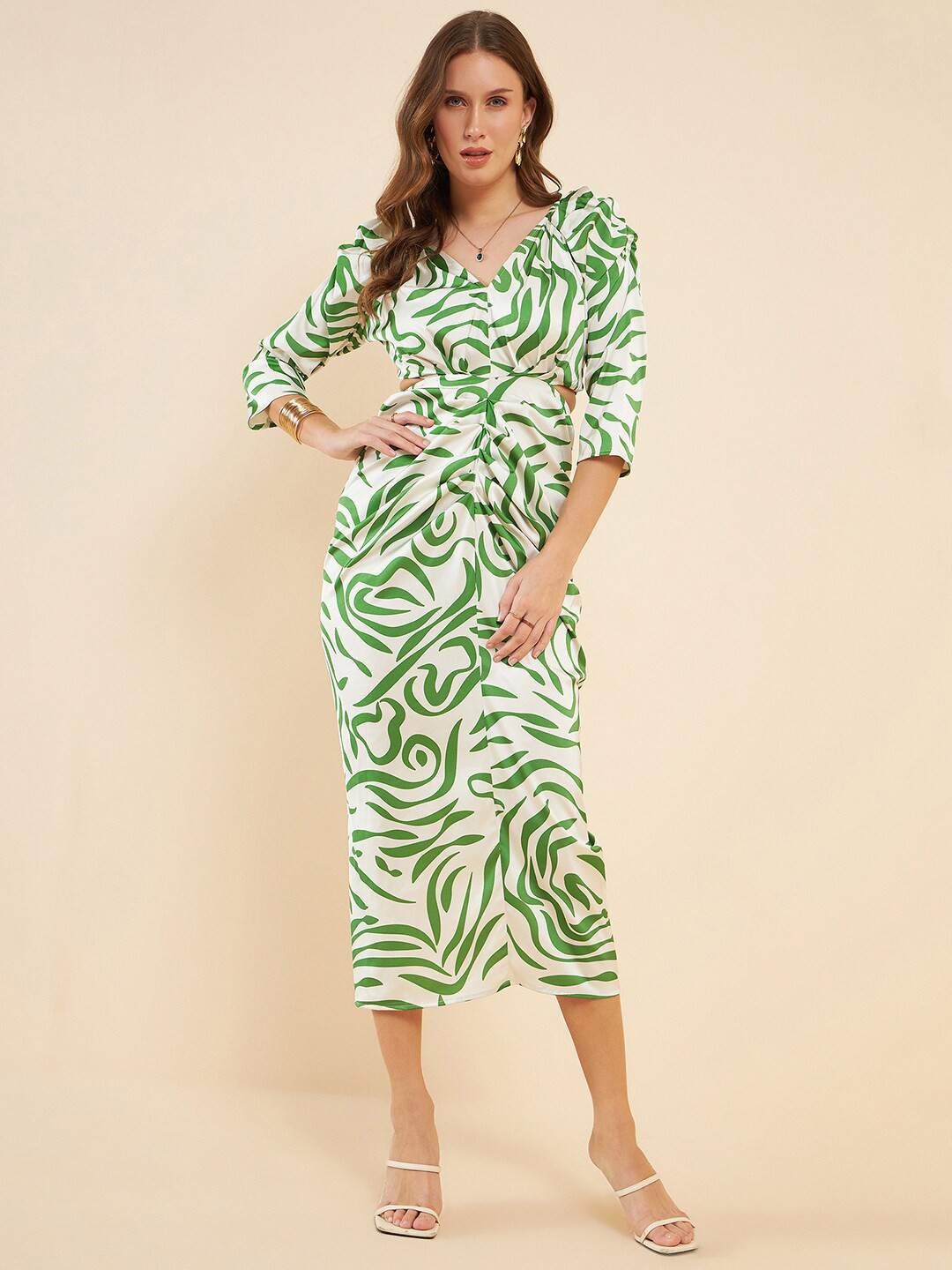 Antheaa Off White Abstract Printed V-Neck Cut-Out Detailed Ruched Sheath Midi Dress