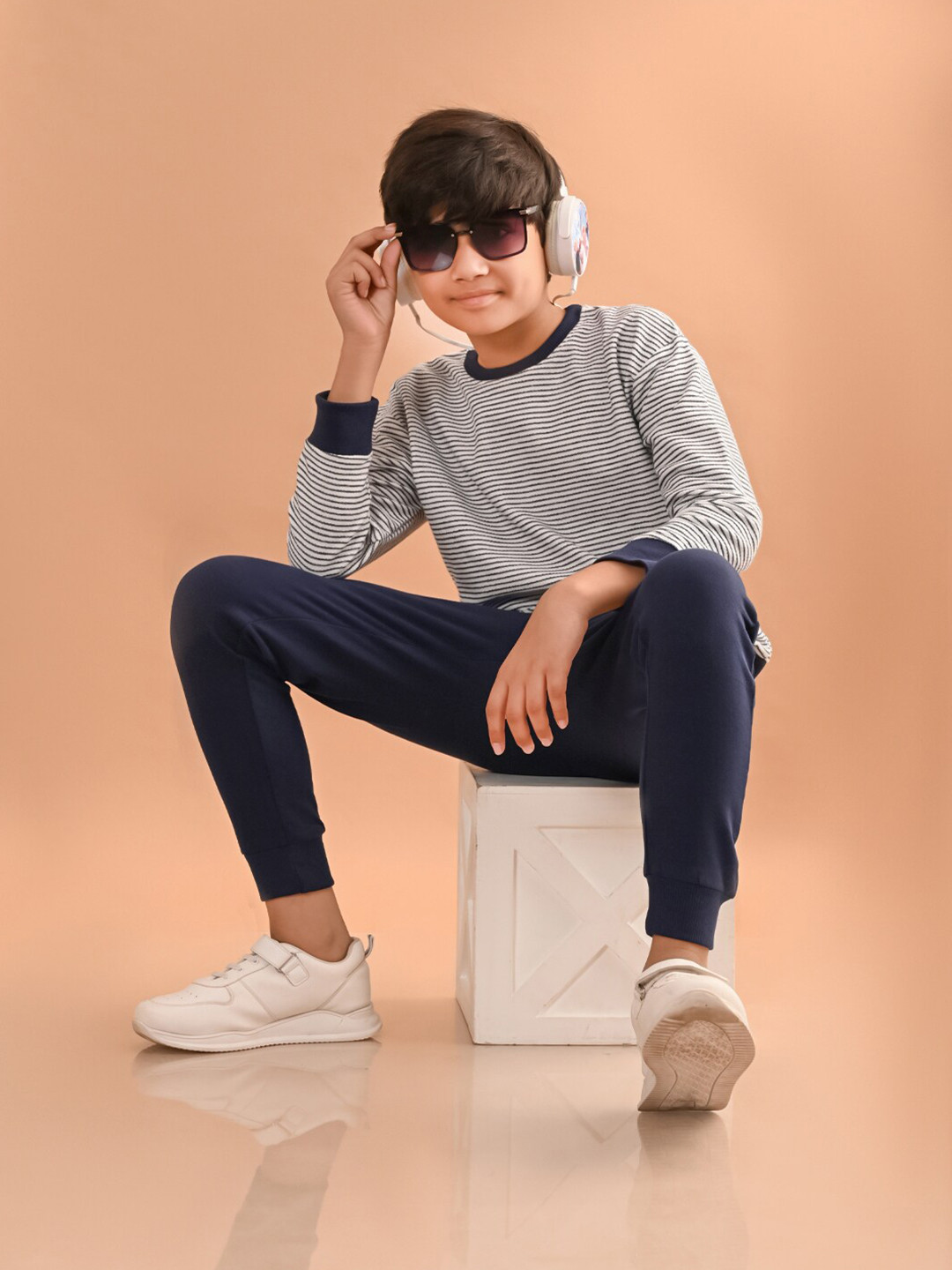 LilPicks Boys Striped Sweatshirt With Joggers