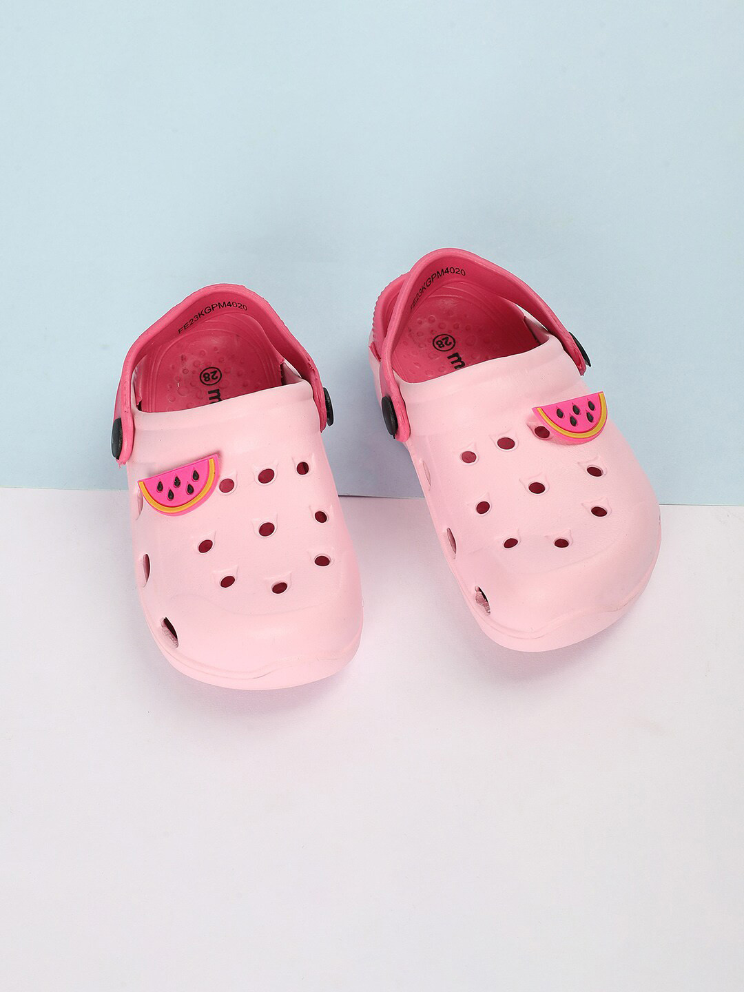 max Girls Charm Detailed Clogs