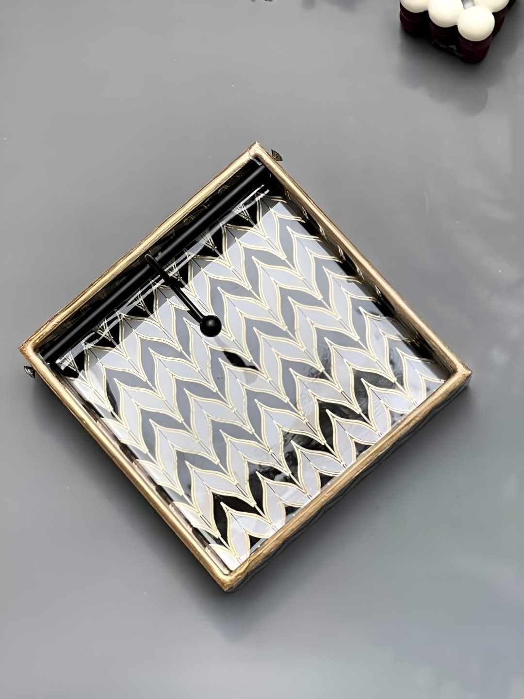 CasaGold Black & White Printed Square Wooden Tissue Holder