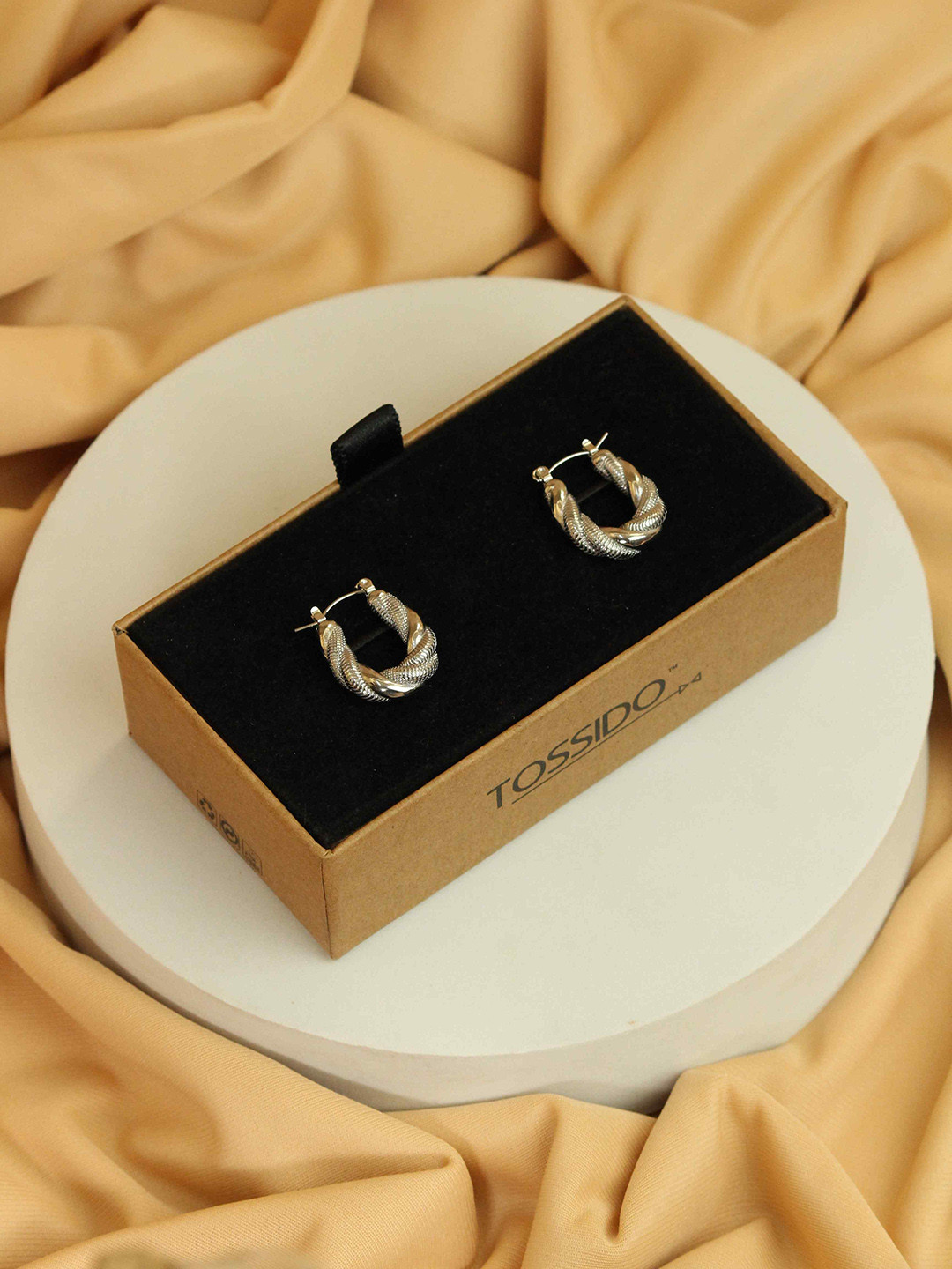 Tossido Contemporary Hoop Earrings