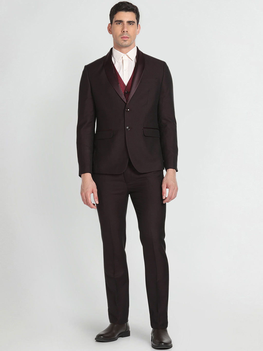 Arrow Tailored Fit Single-Breasted Formal 3-Piece Suit
