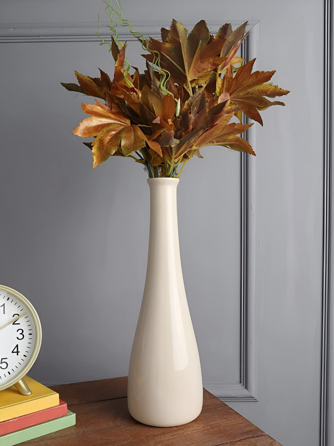 The Decor Lane Off White Solid Ceramic Vase