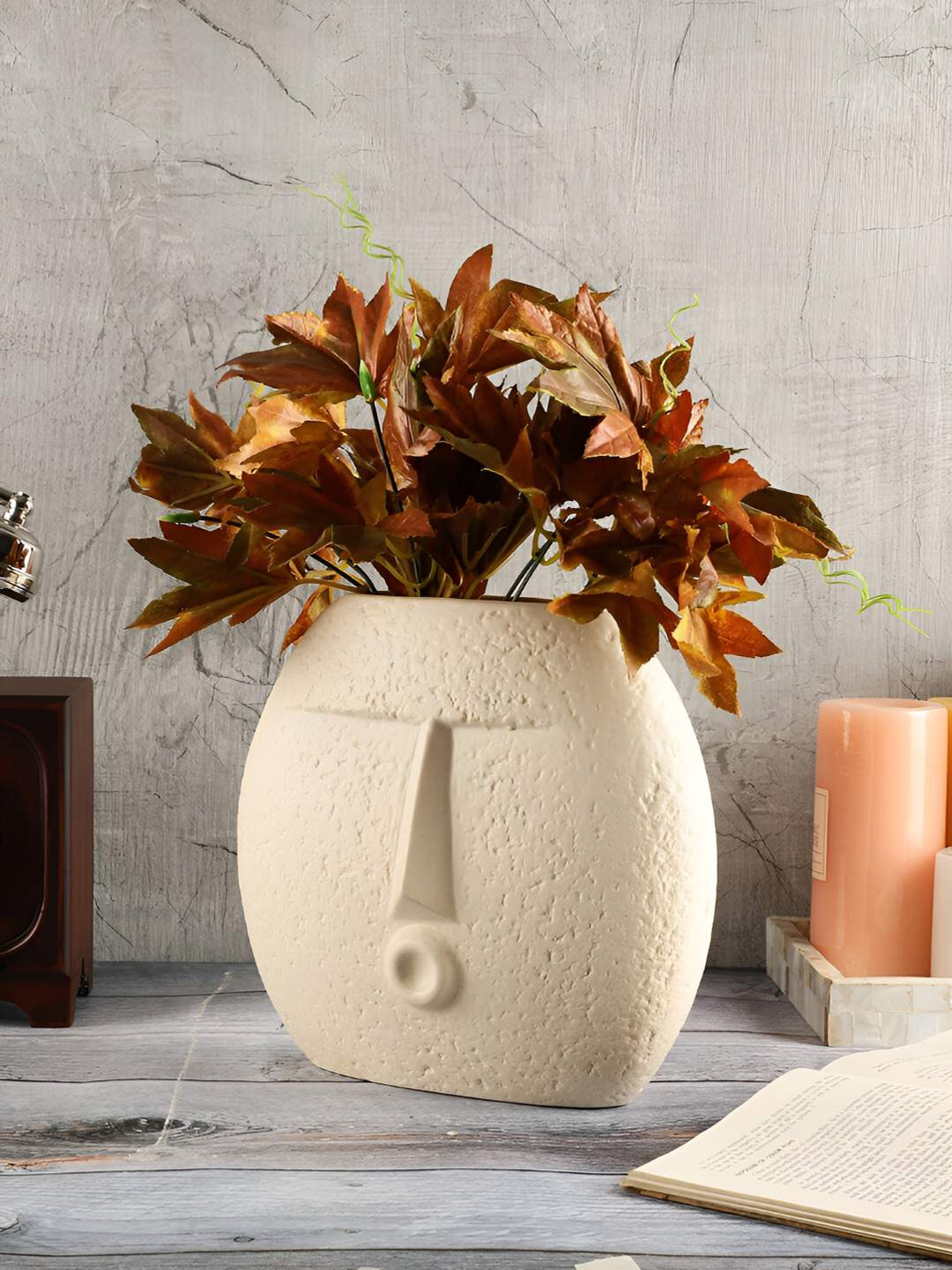 The Decor Lane Off White Blowing Face Shaped Contemporary Modern Decorative Ceramic Vase