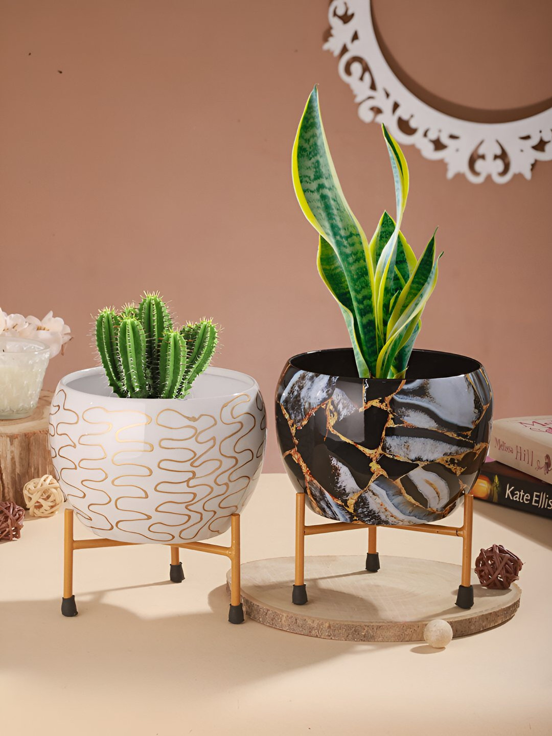 Homspurts White & Brown 2 Pieces Metal Planters with Stands