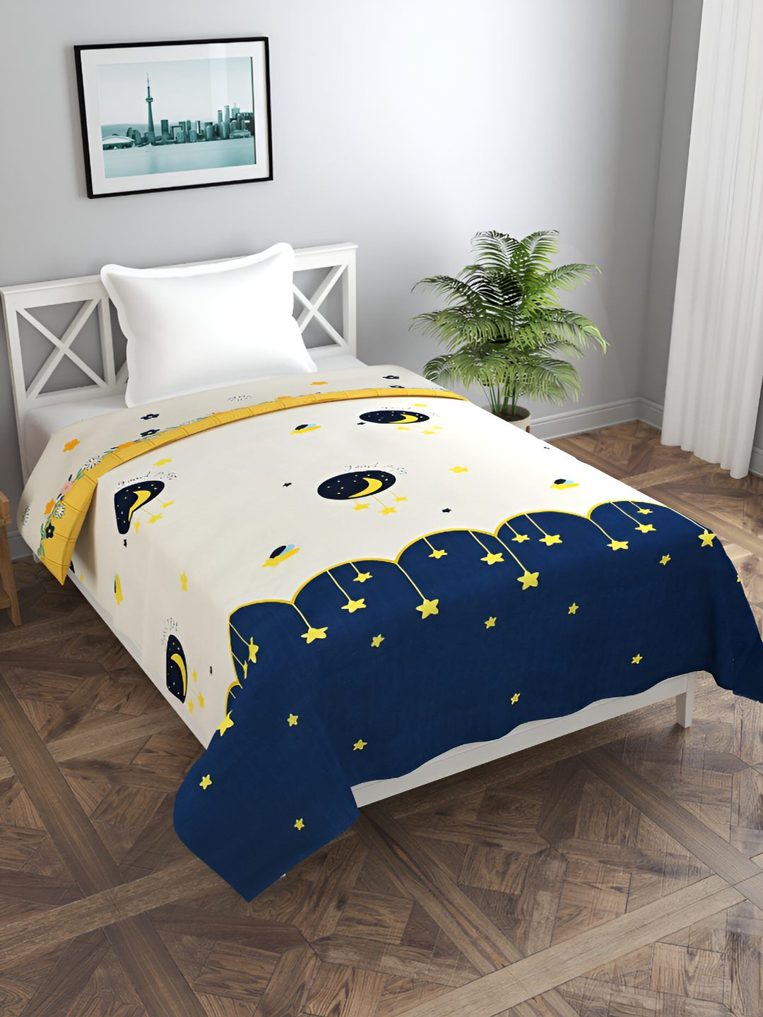 BREVARD Off White & Navy Blue Printed Single Duvet Cover