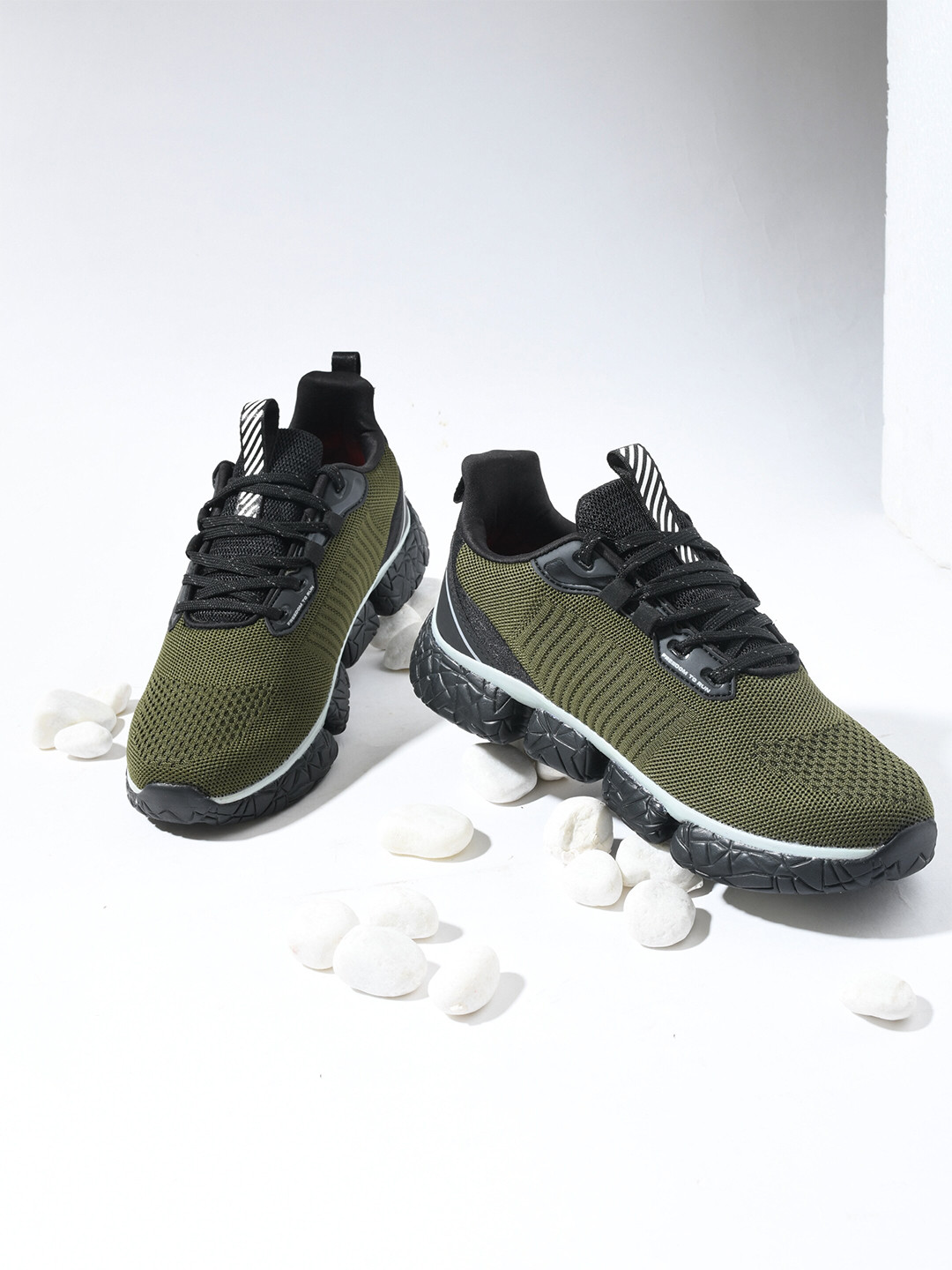 IMPAKTO Men Phoenix Lace-Up Running Shoes