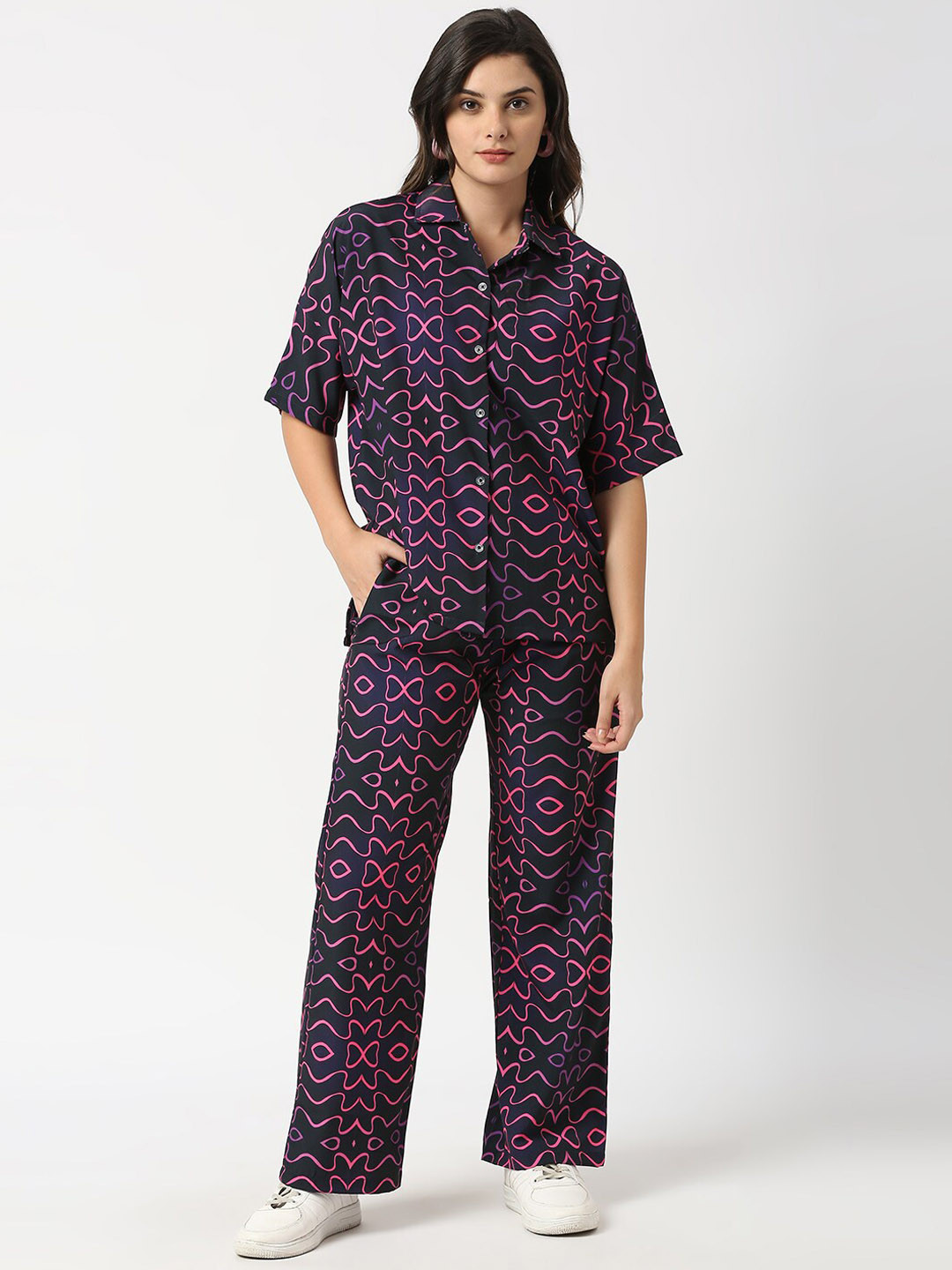 ANWAIND Black Printed Collar Neck Shirt With Trouser Co-Ords