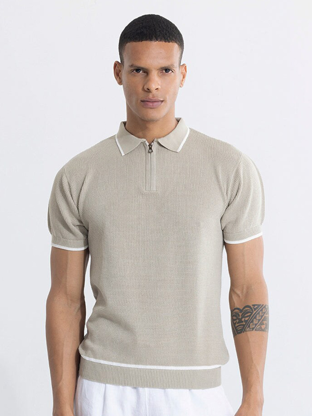 Snitch Beige Self Design Slim Fit Pure Cotton T-shirt