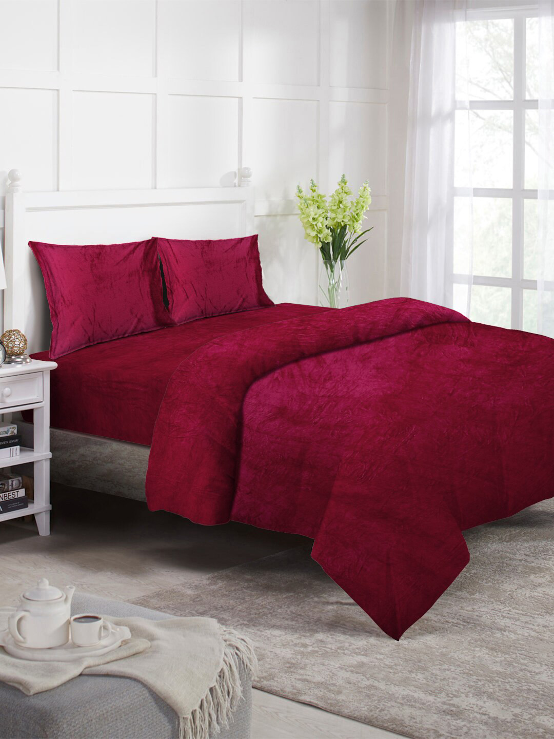 KLOTTHE Red 4 Pieces Solid Fitted Woolen Double King Bed Bedding Set