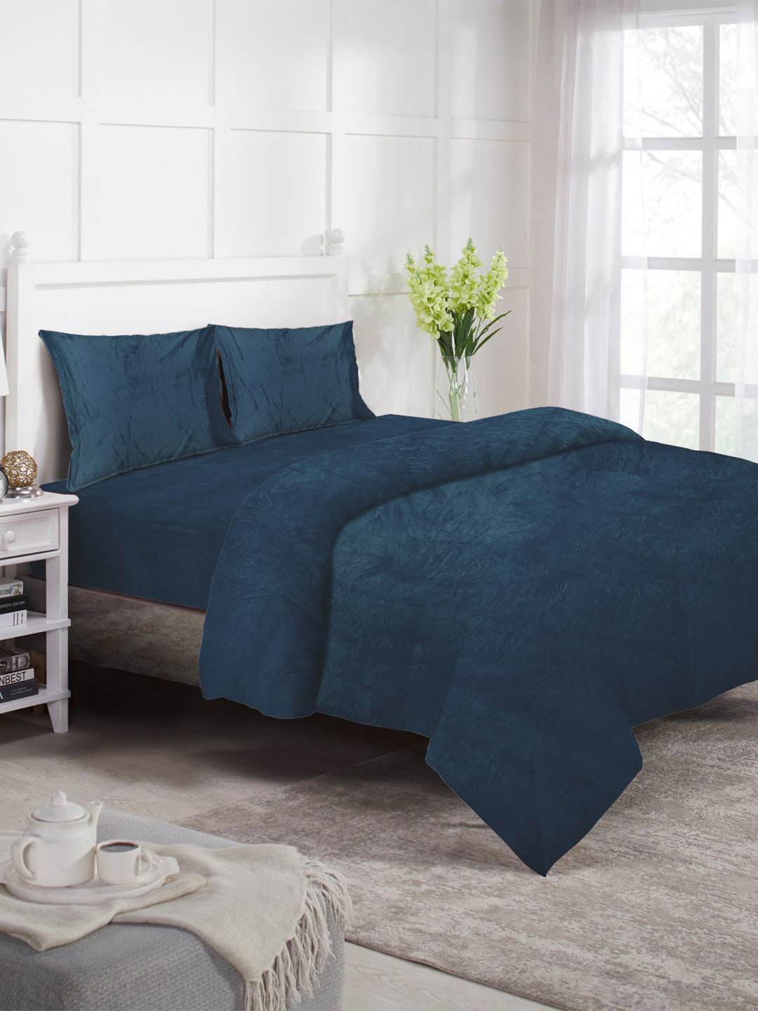KLOTTHE Blue 4 Pieces Solid Fitted Mild Winter Woolen Double King Bed Bedding Set