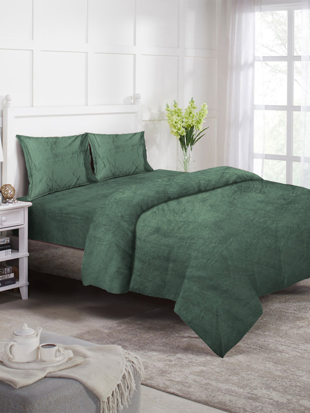 KLOTTHE Green 4 Pieces Solid Fitted Mild Winter Woolen Double King Bed Bedding Set
