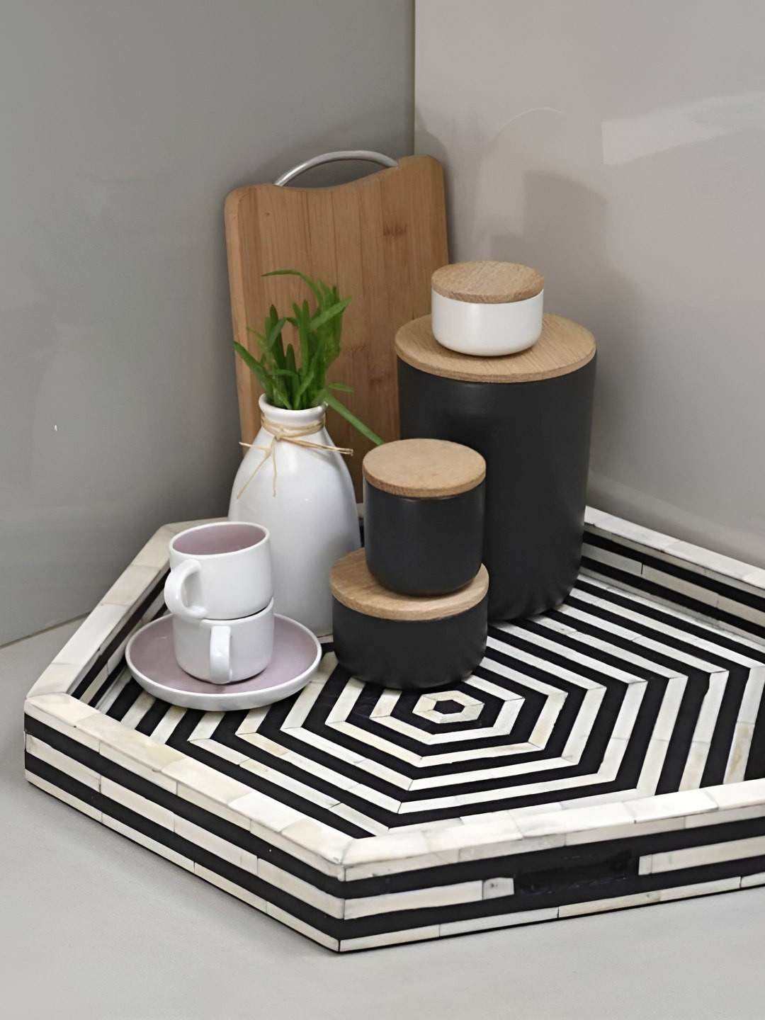 CasaGold Black & White Textured Hexagon Tray