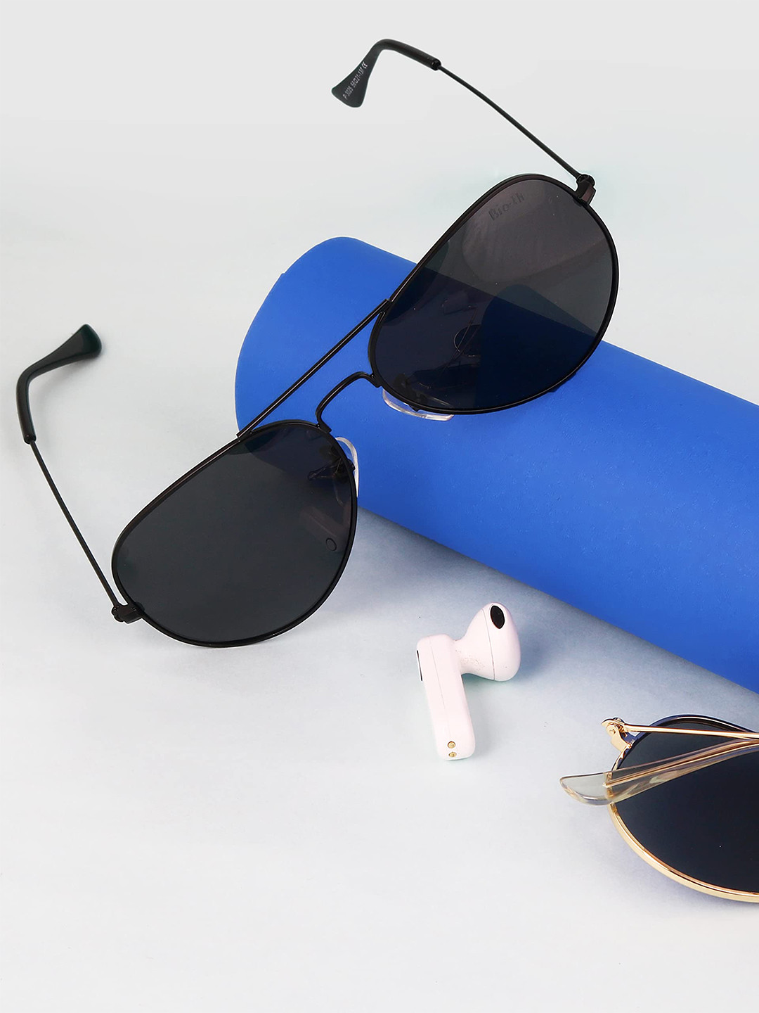 BIOTH Unisex Aviator Sunglasses with Polarised and UV Protected Lens BT3025-581