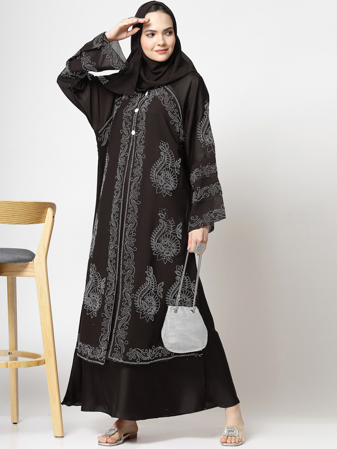 KLOTTHE Ethnic Motifs Embellished Long Sleeve Burqa With Scarves