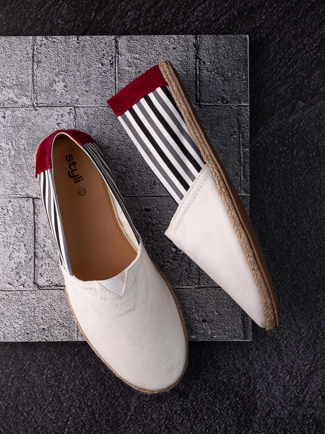 Styli Men White Contrast Side Strip Canvas Espadrille