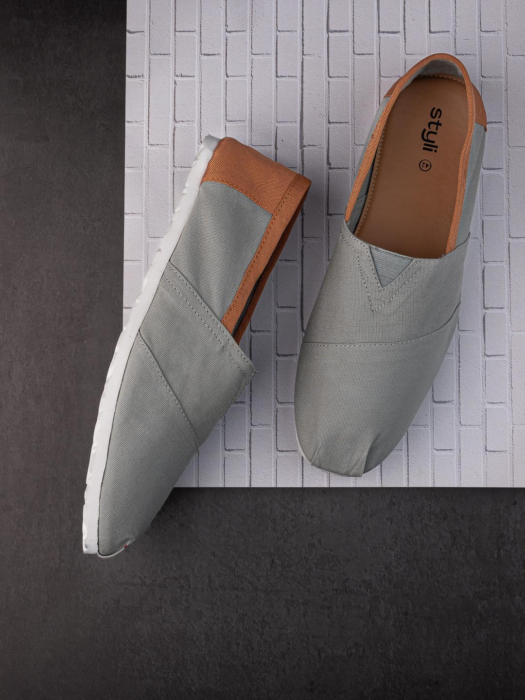 Styli Men Grey Contrast Trim Canvas Espadrille